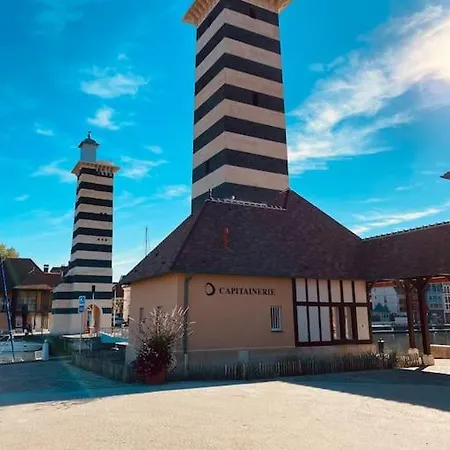 Terrasse Urbaine Yourhosthelper * Deauville